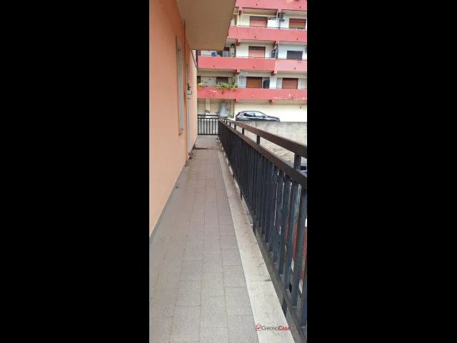 Appartamenti in Vendita - Bordonaro,luminoso pentavani e servizi,ampi balconi