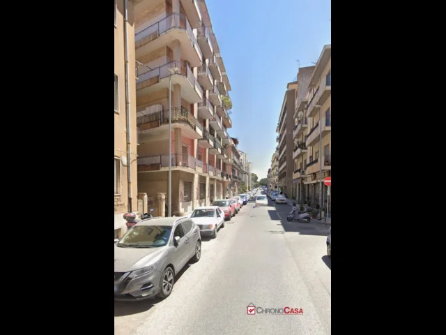 Appartamenti in Vendita - Via 24maggio, pressi t.cannizzaro,cantina piano s.i.