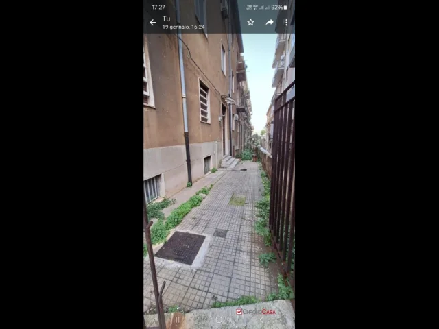 Appartamenti in Vendita - Via 24maggio, pressi t.cannizzaro,cantina piano s.i.