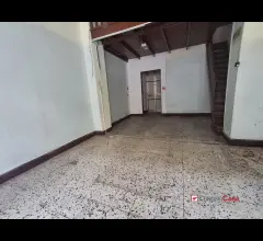 Appartamenti in Vendita - Deposito ad una luce zona centrale