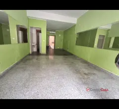 Appartamenti in Vendita - Bottega ad una luce con soppalco via placida