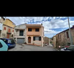 Appartamenti in Vendita - Massa s.giorgio, s.indipendente di 65 mq da ristrutturare