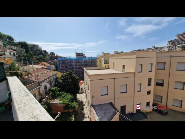 Appartamenti in Vendita - Via pietro castelli, 4 vani più servizi