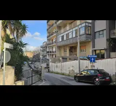 Via del santo, tre vani oltre ampia veranda