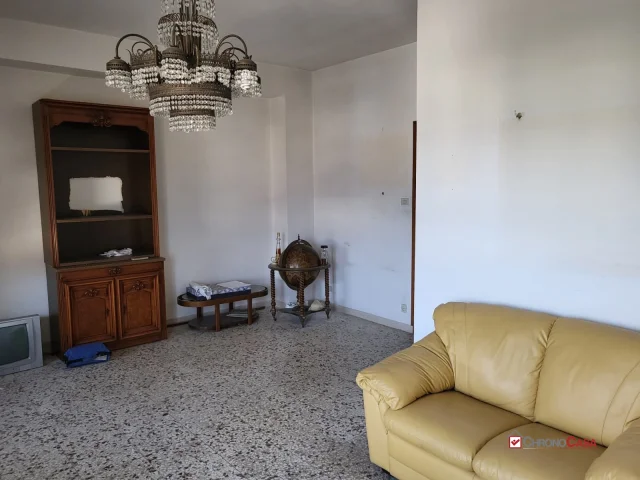 Appartamenti in Vendita - Gazzi, quadrivani con cantina