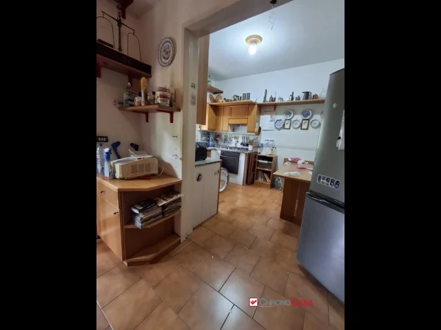 Appartamenti in Vendita - Ampio e luminoso appartamento zona san licandro
