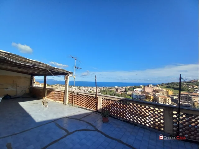 Appartamenti in Vendita - Patti, panoramico quadrivani centro storico