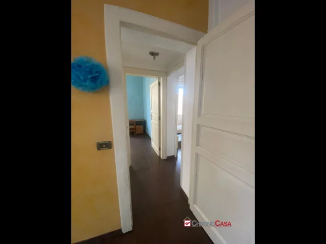 Appartamenti in Vendita - Stanza per studentessa pressi viale san martino