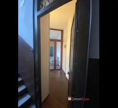 Appartamenti in Vendita - Stanza per studentessa pressi viale san martino