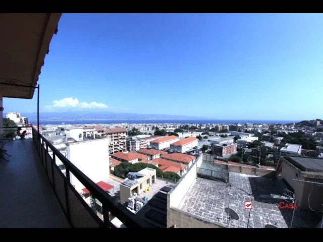 Appartamenti in Vendita - Viale italia panoramico 125 mq c,a 5 locali con box