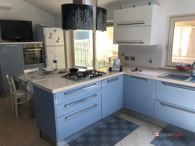 Appartamenti in Vendita - Rometta mare 150 mq di appartamento in villa p.t giardino