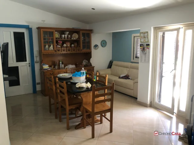 Appartamenti in Vendita - Rometta mare 150 mq di appartamento in villa p.t giardino