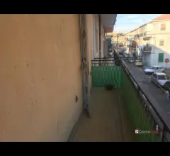 Appartamenti in Vendita - Gazzi, fronte policlinico, 3 vani cucina e wc