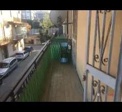 Appartamenti in Vendita - Gazzi, fronte policlinico, 3 vani cucina e wc