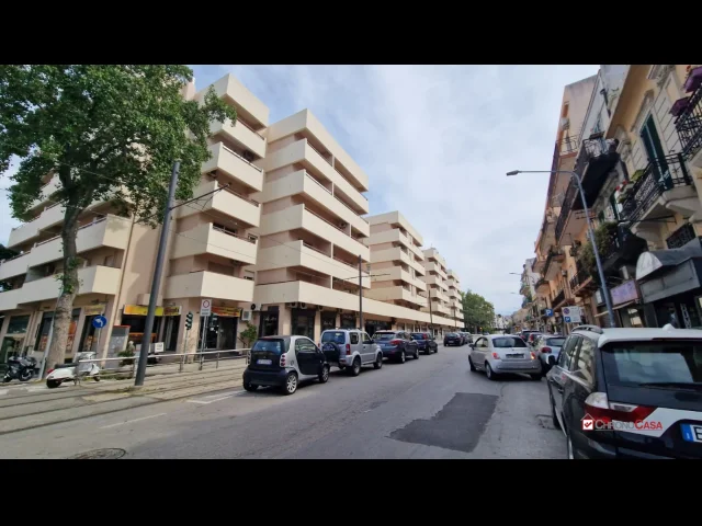 Appartamenti in Vendita - Provinciale, palazzo palano, quadrivani e servizi