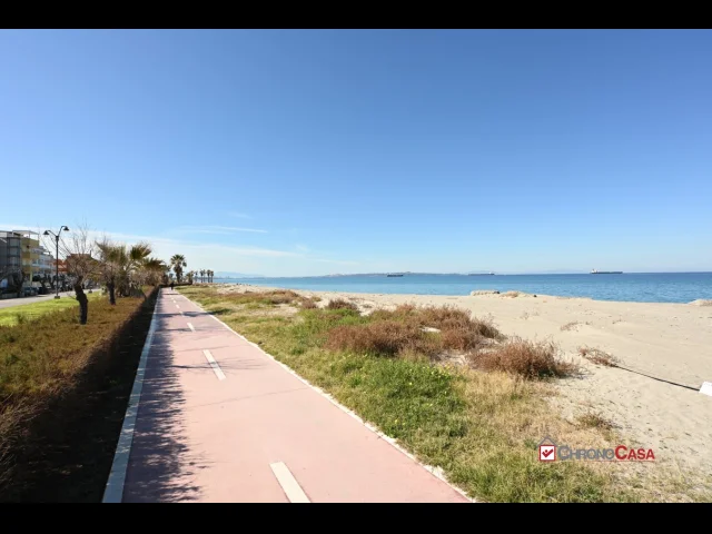 Appartamenti in Vendita - Venetico marina fronte mare 3 vani con cantina