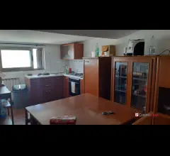Appartamenti in Vendita - Panoramico appartamnto zona montepiselli studenti