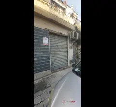 Viale italia, locale commerciale di 110 mq con retro bottega