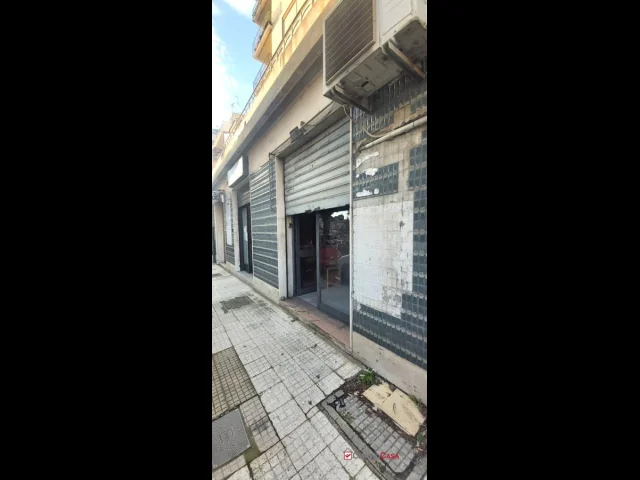 Appartamenti in Vendita - Viale italia, locale commerciale di 110 mq con retro bottega