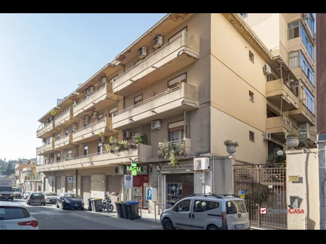 Appartamenti in Vendita - Appartamento via palermo