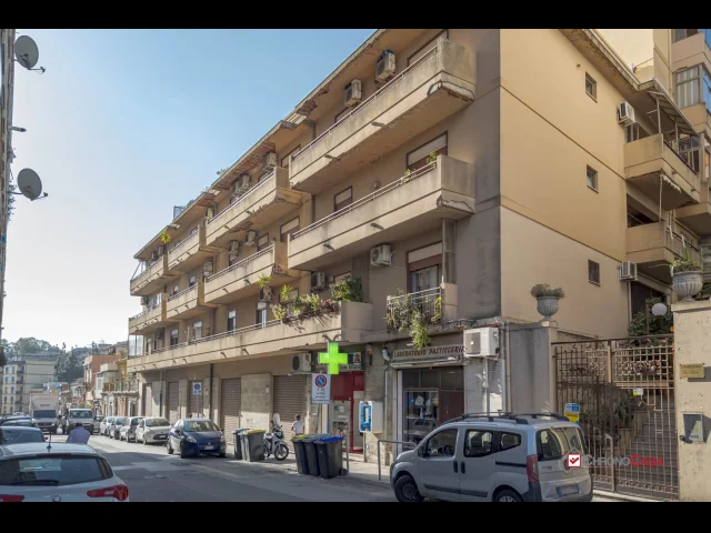 Appartamenti in Vendita - Appartamento via palermo