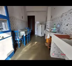 Appartamenti in Vendita - Luminoso bivani + servizi contesse