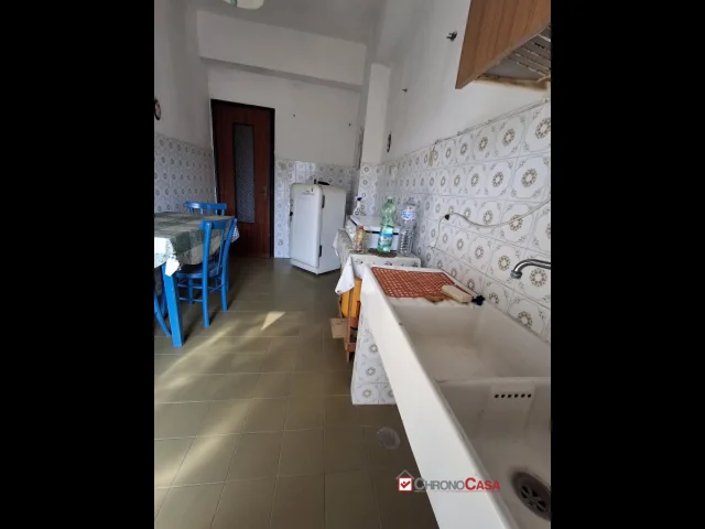 Appartamenti in Vendita - Luminoso bivani + servizi contesse