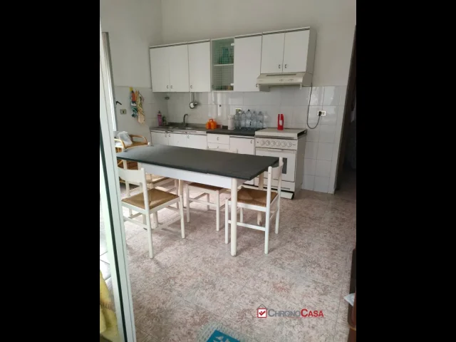 Appartamenti in Vendita - C/o collereale semi indipendente 2 vani arredato ristrutturato