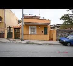 Appartamenti in Vendita - Soluzione indipendente su due elevazioni
