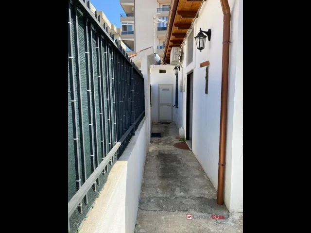 Appartamenti in Vendita - Contesse, semindipendente con spazio esterno