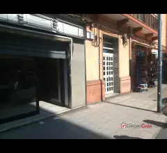 Appartamenti in Vendita - Provinciale, ampio locale su strada con retro bottega