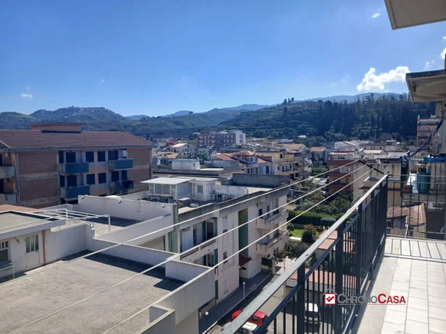 Appartamenti in Vendita - Villafranca, panoramico appartamento
