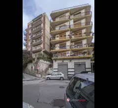 Appartamenti in Vendita - Luminoso trivani zona centrale, viale principe umberto