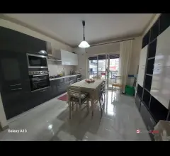 Appartamenti in Vendita - Camera in appartamento medici/specializzandi