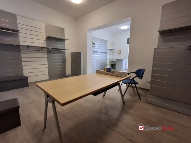 Appartamenti in Vendita - Contesse, bottega ristrutturata ad una luce