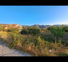 Appartamenti in Vendita - Camaro superiore,terreno pianeggiante di circa 1900 mq