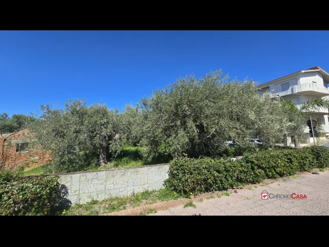 Appartamenti in Vendita - Terreno edificabile accanto auditorium pace del mela