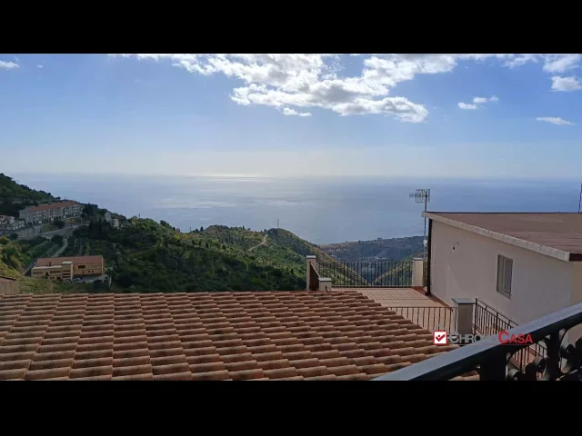 Appartamenti in Vendita - Ali',villa indipendente con ampio terreno, ottime condizioni