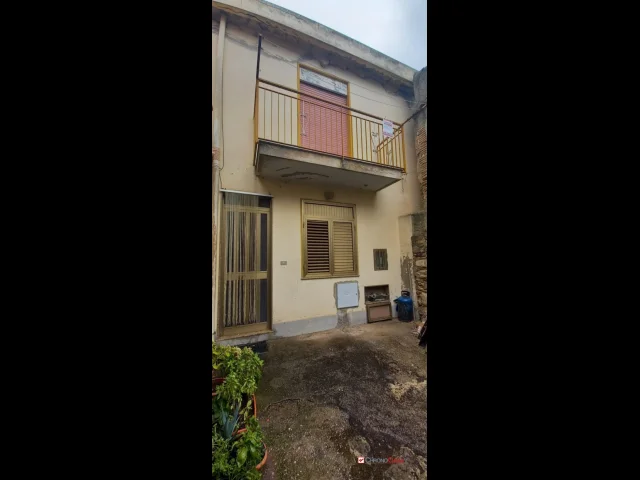 Massa s.giorgio, semindipendente di 70 mq con terrazzo