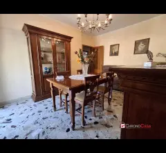 Appartamenti in Vendita - Luminoso trivani villaggio aldisio, arredato