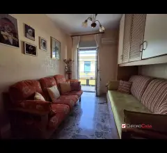 Appartamenti in Vendita - Luminoso trivani villaggio aldisio, arredato