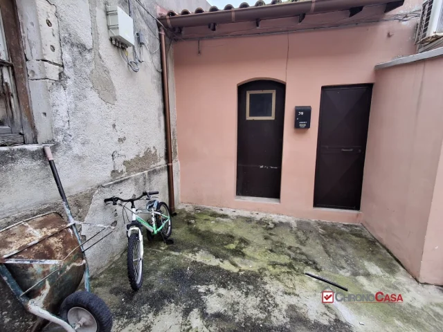 Appartamenti in Vendita - Indipendente zona santo