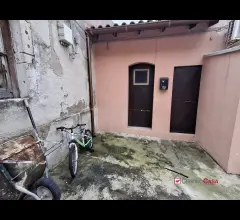 Appartamenti in Vendita - Indipendente zona santo