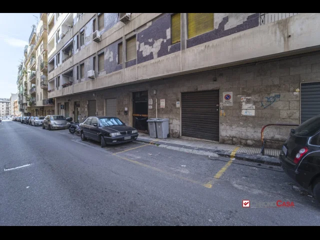 Appartamenti in Vendita - Via principessa mafalda, luminoso trivani