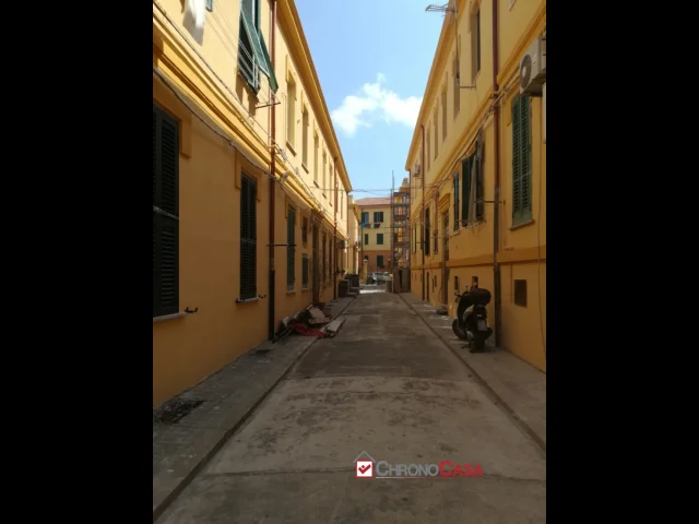 Appartamenti in Vendita - Monovano seminterrato pressi viale boccetta