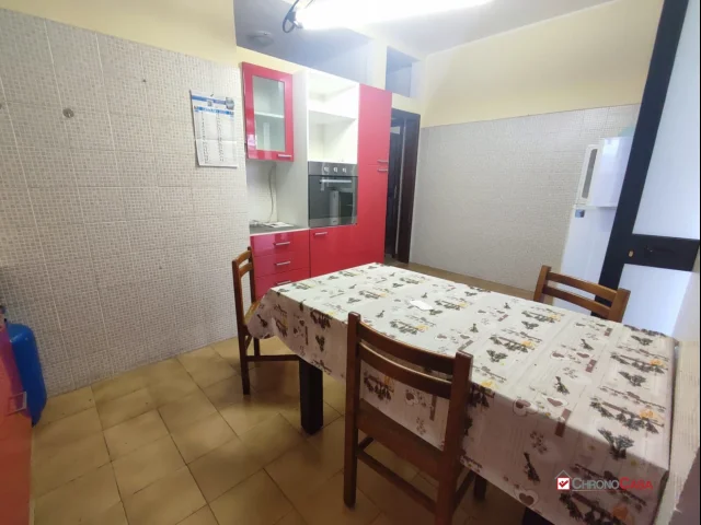 Appartamenti in Vendita - Due camere più servizi zona provinciale studenti o impiegati fuori sede