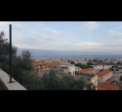 Montepiselli - soluzione indipendente su due livelli