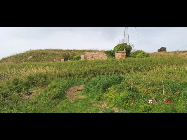 Appartamenti in Vendita - Locanda, terreno agricolo di circa 55000 mq, con ruderi