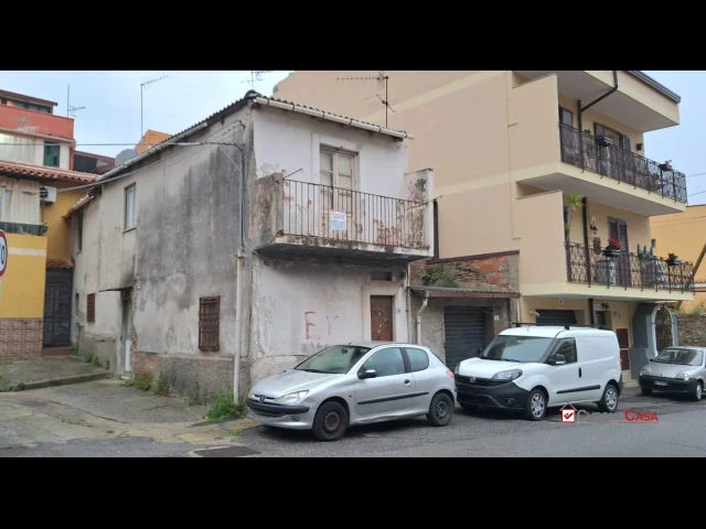 Appartamenti in Vendita - Camaro superiore, s.indipendente su 2 piani