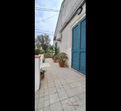 Appartamenti in Vendita - Piano torre, pressi ss113,semi indipendente con corte